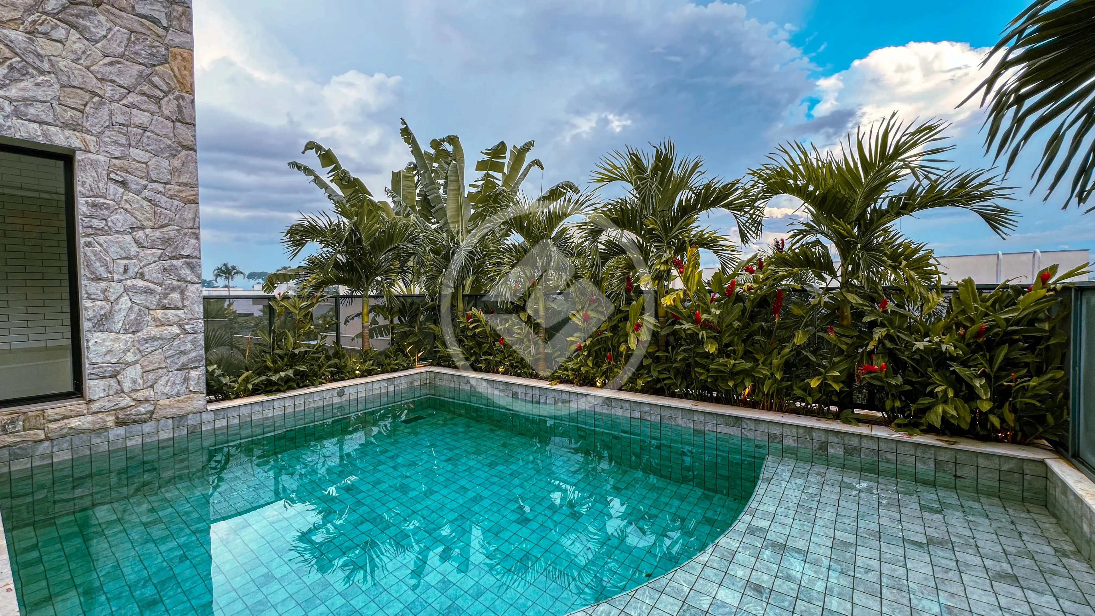 Casa Térrea 5 Suítes no Condomínio Jardins Munique — foto 4