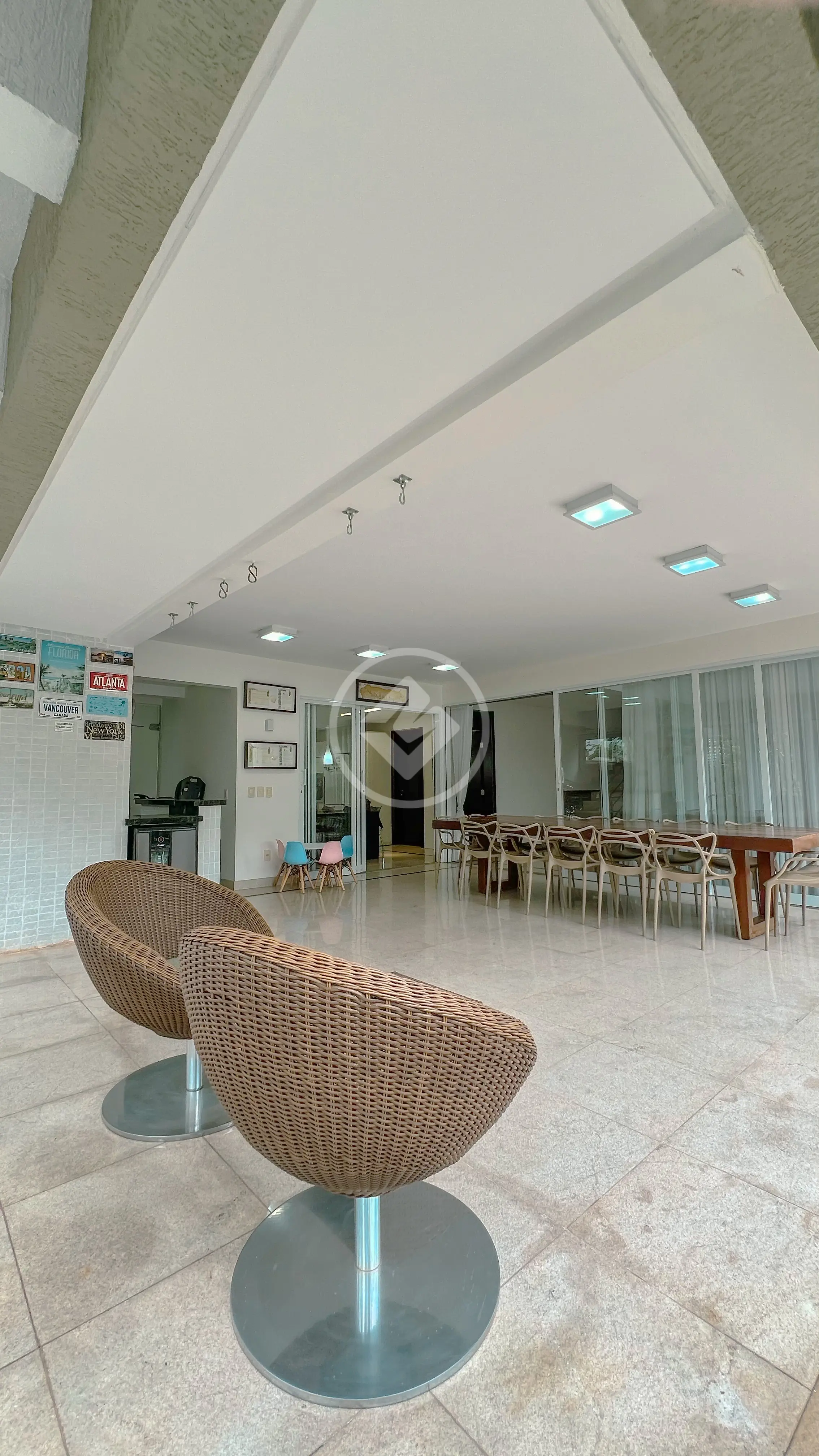 Sobrado 4 Quartos no Condomínio Alphaville Araguaia — foto 3