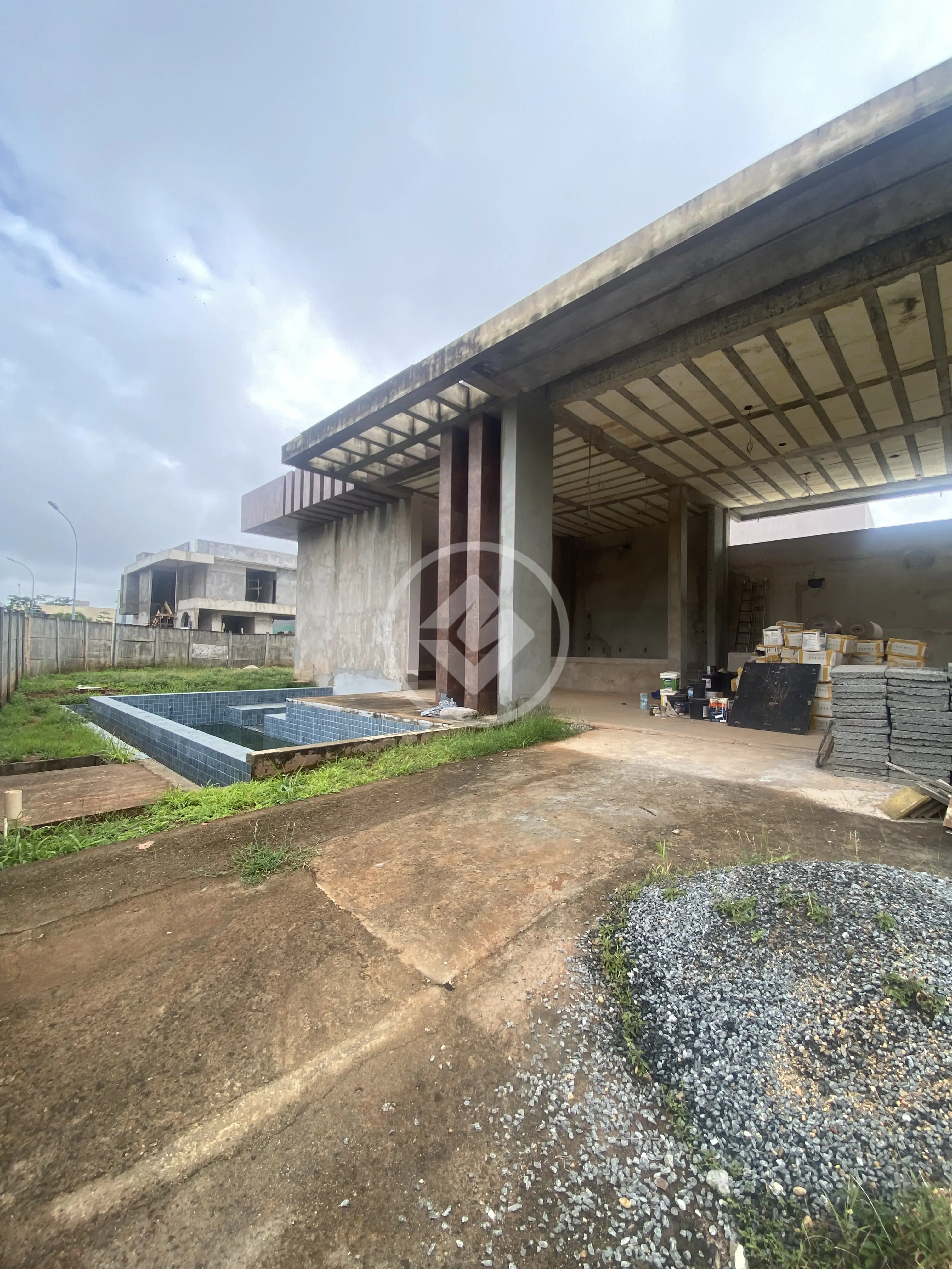 Casa Térrea 4 Suítes no Condomínio Portal do Sol Green — foto 4