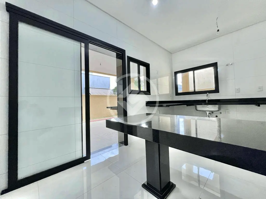 Casa Térrea 3 Suítes no Condomínio Portal do Sol Green — foto 4