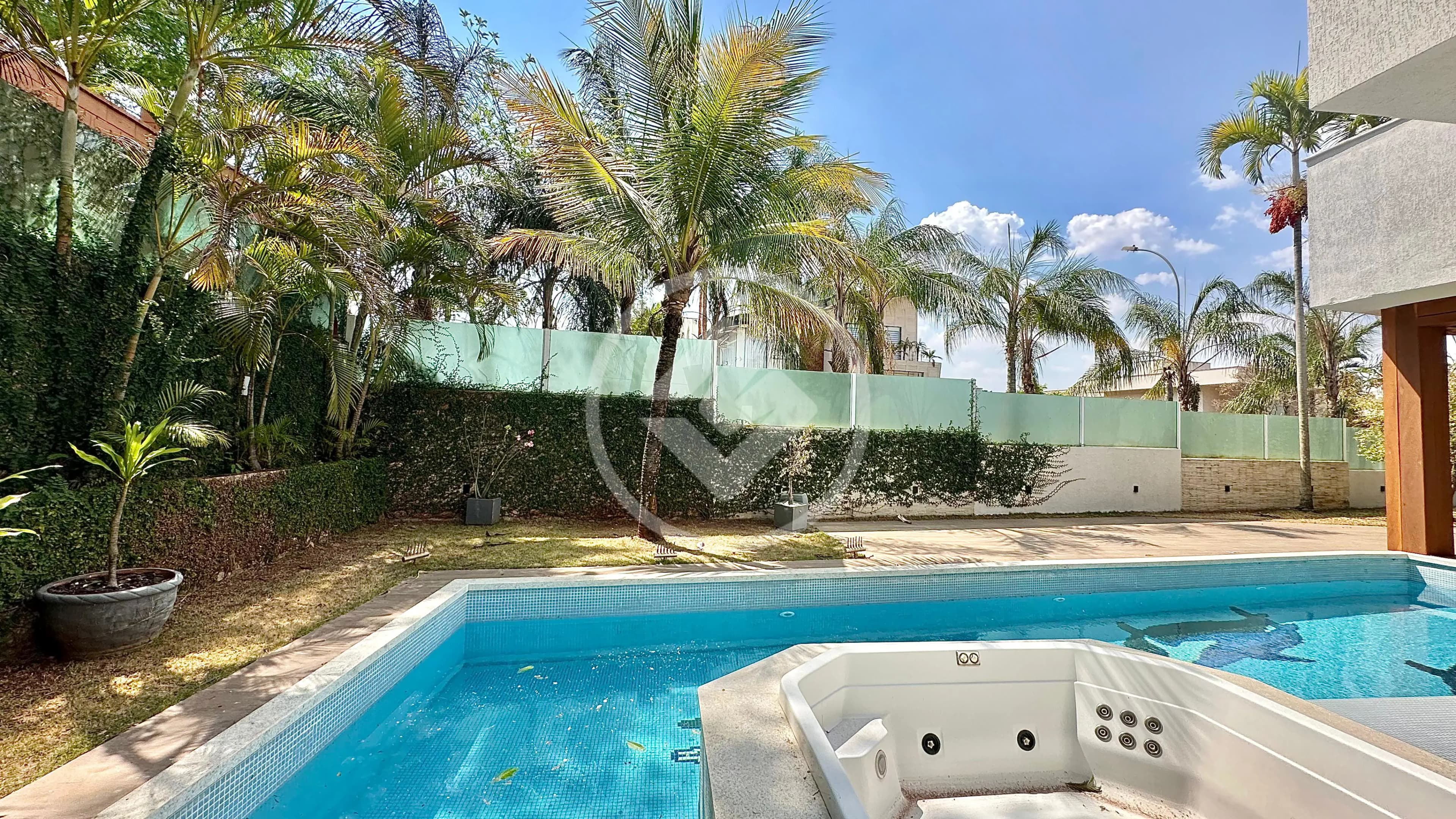 Casa Térrea 5 Suítes no Condomínio Alphaville Goiás — foto 4