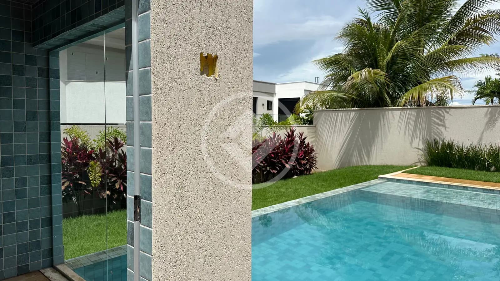 Sobrado novo mobiliado 5 Suítes - Alphaville Residencial Araguaia — foto 5